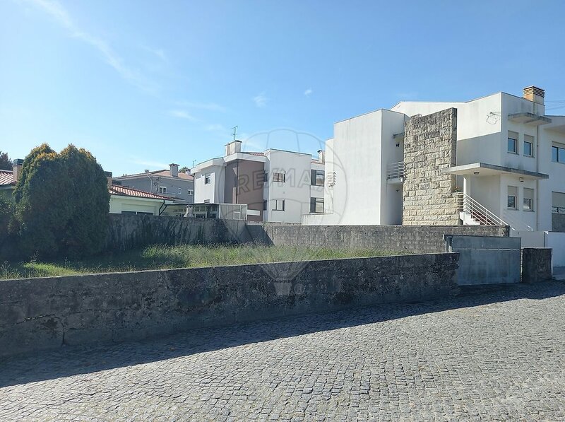 Terreno à venda em Cidade da Maia, Maia RE/MAX Portugal