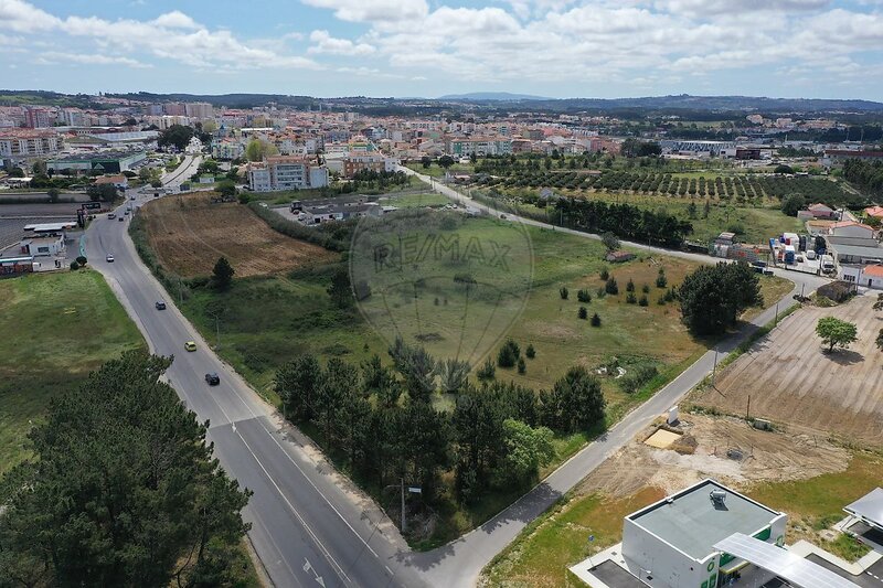 Terreno à venda em Caldas da Rainha - Nossa Senhora do Pópulo, Coto e São Gregório, Caldas da Rainha RE/MAX Portugal