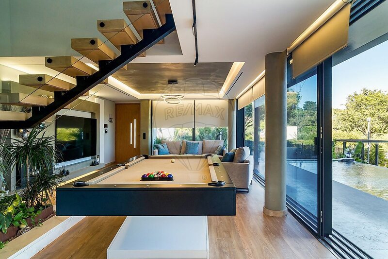 Moradia T3 de luxo à venda em Cascais e Estoril, Cascais RE/MAX Portugal