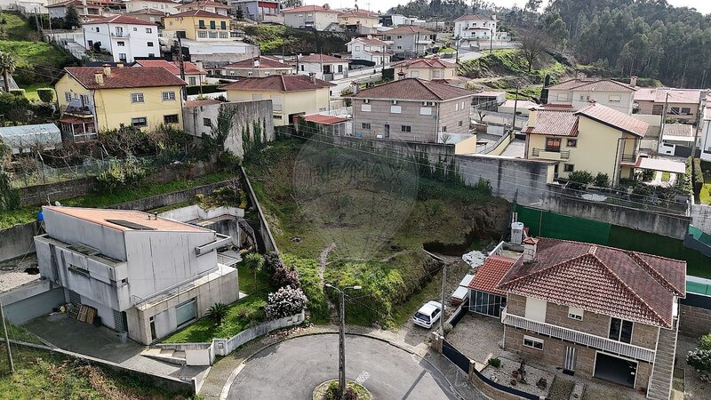 Terreno à venda em Arões (São Romão), Fafe RE/MAX Portugal