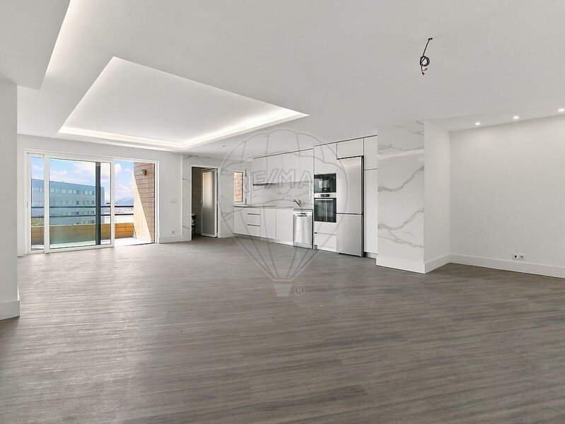 Apartamento T3 à venda em Matosinhos e Leça da Palmeira, Matosinhos RE/MAX Portugal