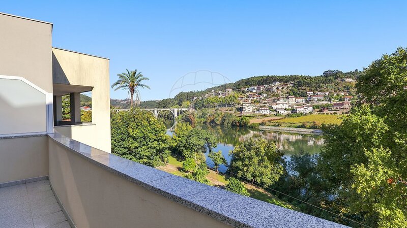 Apartamento T2 à venda em Eja, Penafiel RE/MAX Portugal