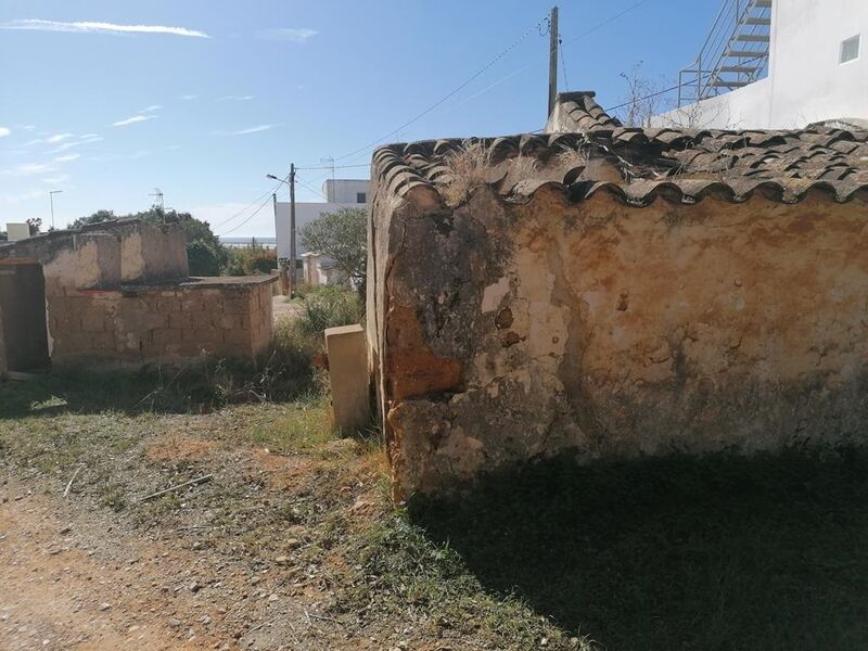 Para venda Casa em ruínas Arroteia Tavira