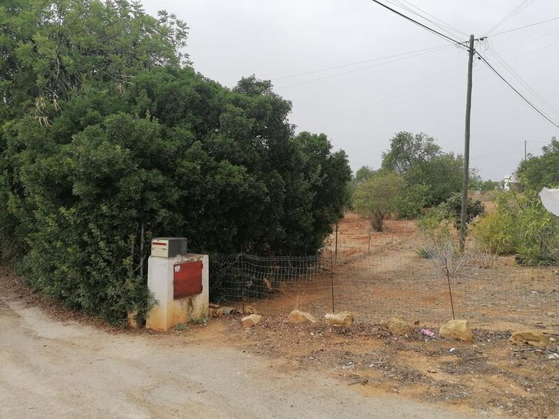 Land with 4500sqm Almancil Loulé