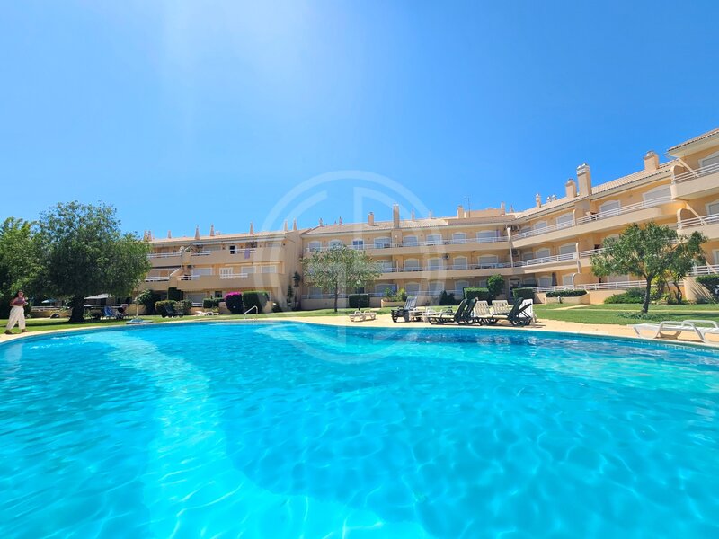 Apartamento T2 em Vilamoura, próximo a Marina e a poucos minutos a pé da praia da Falésia