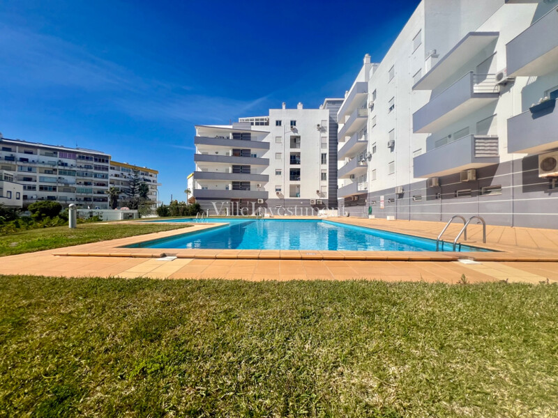 Apartamento bem localizado T1 Albufeira - varanda, piscina, jardim, condomínio privado