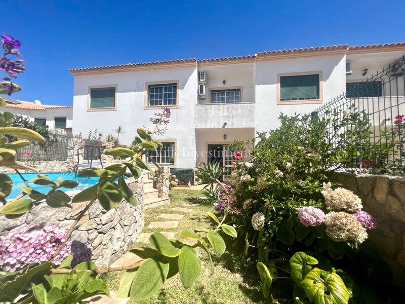 Moradia Geminada em banda V3 Mosqueira Ferreiras Albufeira - lareira, vidros duplos, terraço, bbq, jardim, varandas, ar condicionado, arrecadação, piscina, cozinha equipada