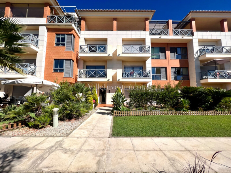 Apartment T2 Luxury Albufeira - garage, terrace, garden, condominium, swimming pool