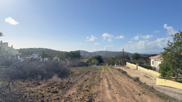 Terreno com 3000m2 Paderne Albufeira