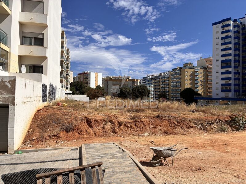 Lote de terreno novo com 650m2 Portimão