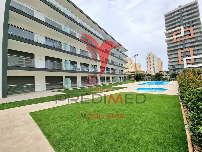 Apartment new 1 bedrooms Portimão - garage, swimming pool, air conditioning, balcony, solar panels, gardens, condominium, equipped