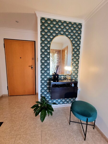 1000018440_hall_2.jpg