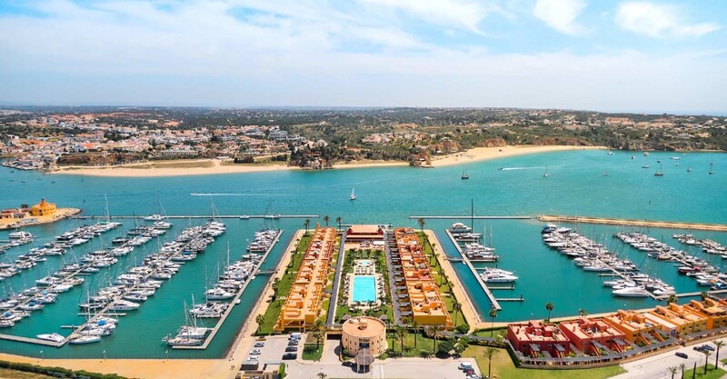 1000018440_marina.jpg
