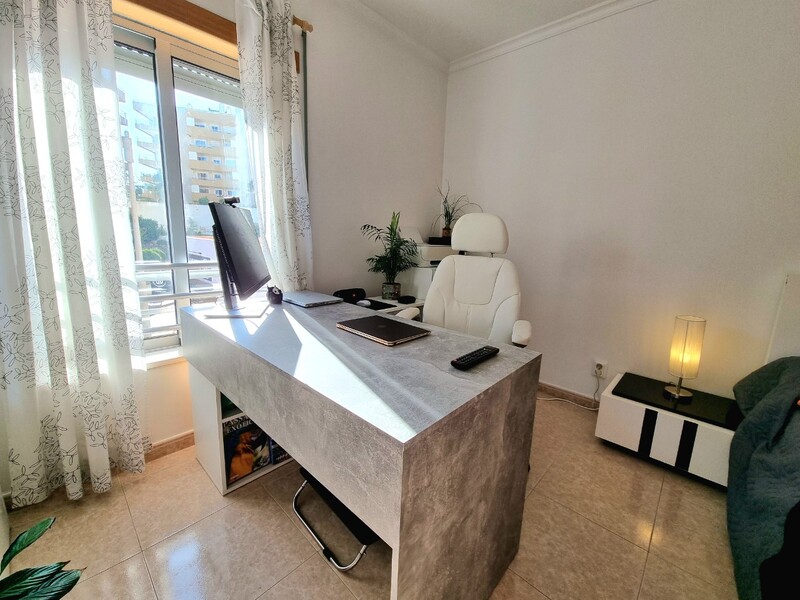 1000018440_quarto_b1.jpg