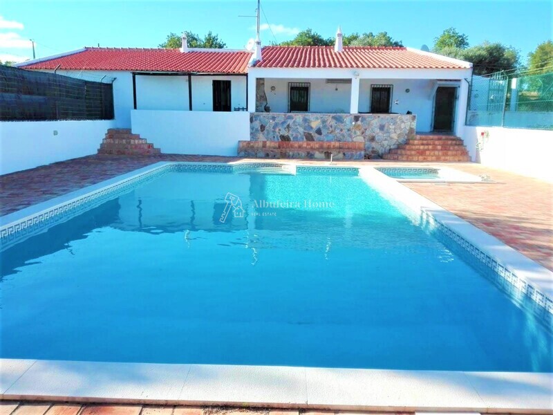 Quinta V5 Assumadas das Ferreiras Albufeira - piscina, lareira