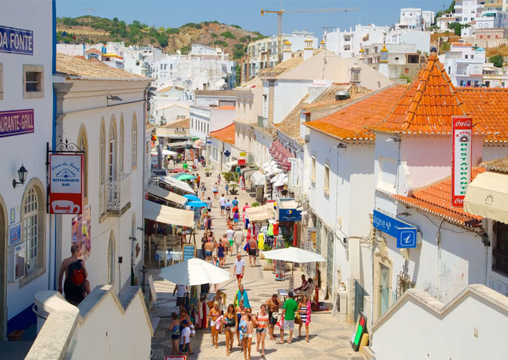 Apartment 2 bedrooms Albufeira - balconies, kitchen, balcony