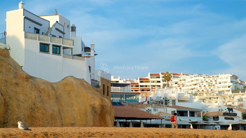 1000018693_232913-fishermans-beach.jpg