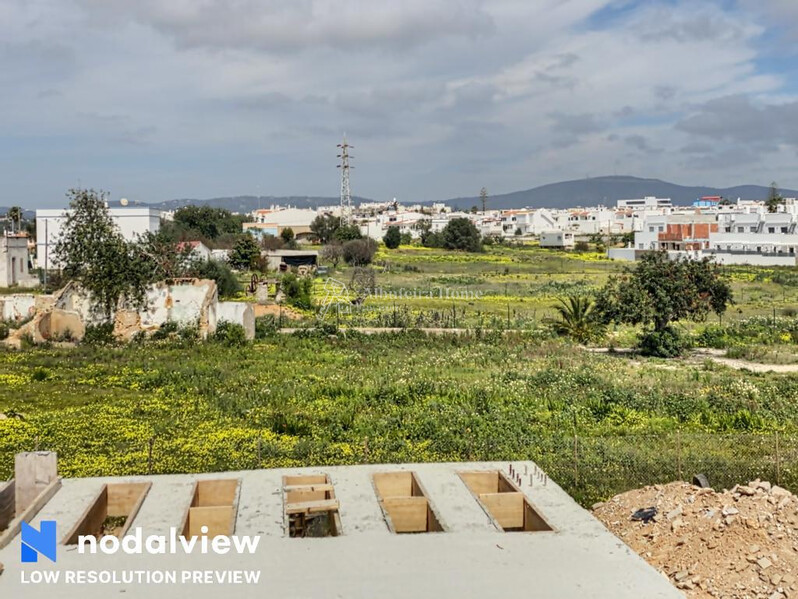 Land Urban with 180sqm T4 Olhão