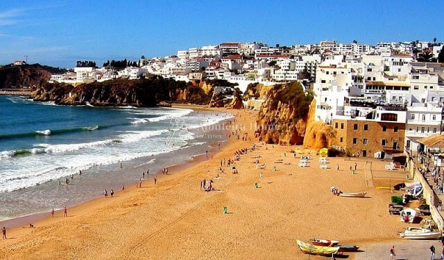 жилой дом современная Albufeira - вид на море, экипированная кухня, система кондиционирования, веранда, подсобное помещение, сад, веранды