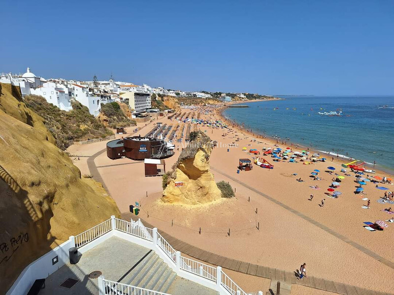 Apartment Renovated T2 Correira Albufeira - fireplace, store room, quiet area