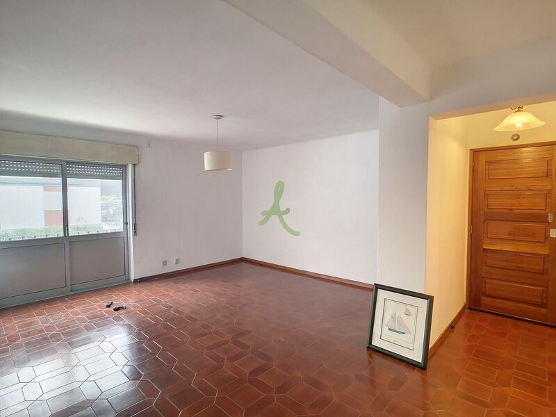 Para venda Apartamento T4 Renovado no centro Localizado No Centro de Portimão
