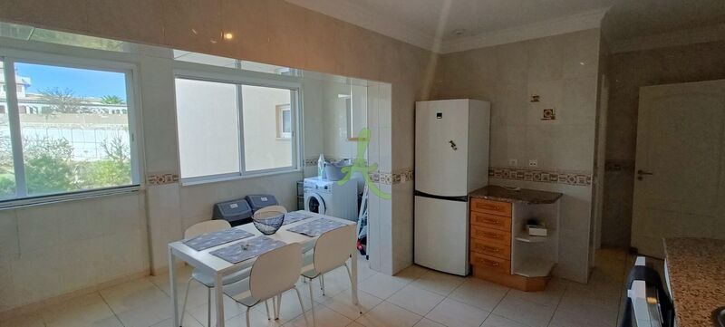 Apartment T4 Luxury in the center Praia dos 3 Castelos Portimão - swimming pool, garden, gated community, balconies, balcony, parking space, garage