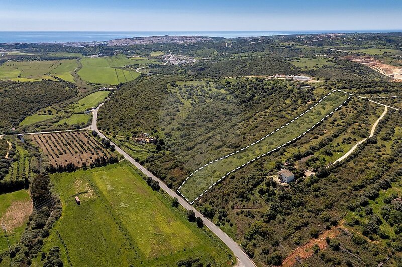 Terreno Agrícola com 17120m2 Bensafrim Lagos - cultivo