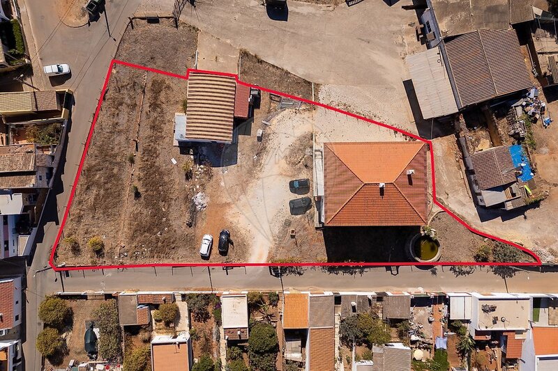 House 4 bedrooms São Gonçalo de Lagos - garage, balcony