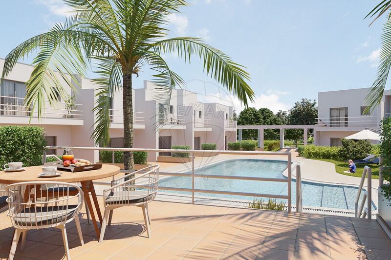 Moradia em construção V2 Albufeira - piscina, ar condicionado, garagem, varanda, terraço, painel solar