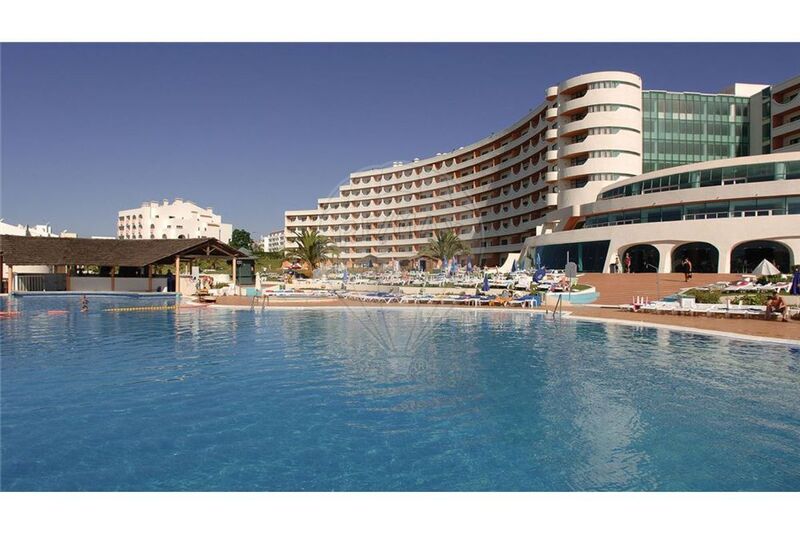 Apartment 1 bedrooms Albufeira - air conditioning, swimming pool, balcony, double glazing, tennis court