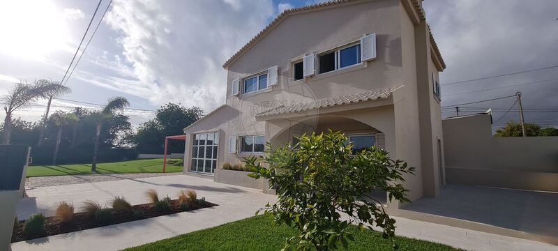 House V3 Renovated Quarteira Loulé - equipped, double glazing, garden, swimming pool