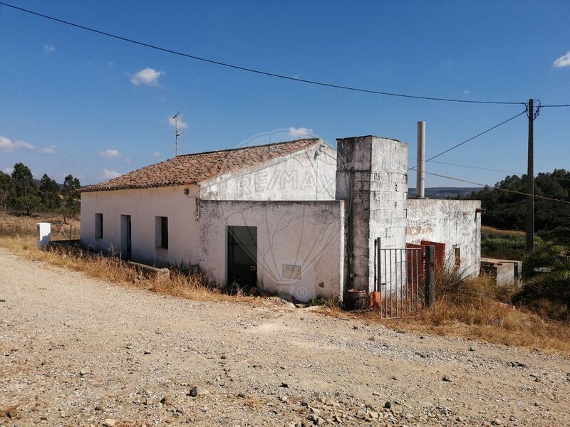 House V2 Single storey in ruins São Bartolomeu de Messines Silves