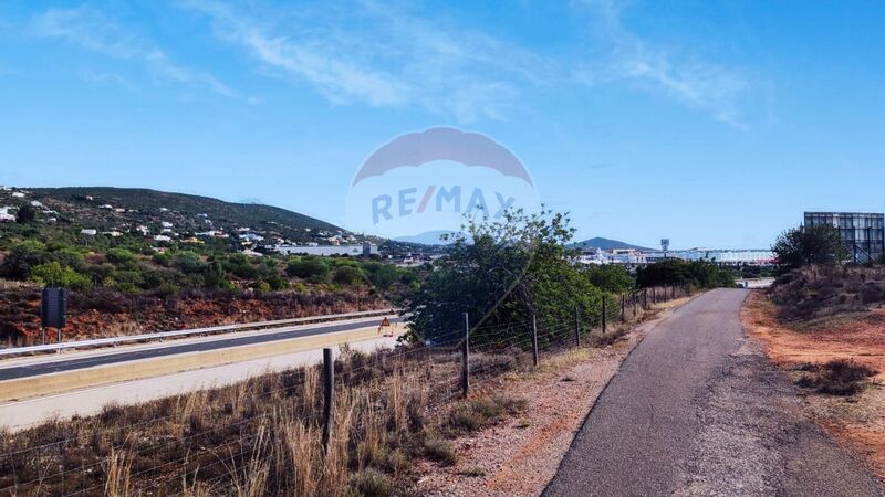 Terreno com 6852m2 à venda Santa Bárbara de Nexe Faro - água, excelentes acessos