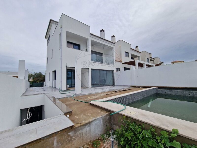 House Modern V4 Montenegro Faro - video surveillance, swimming pool, garage, alarm, terraces, terrace, double glazing, air conditioning, solar panel, fireplace