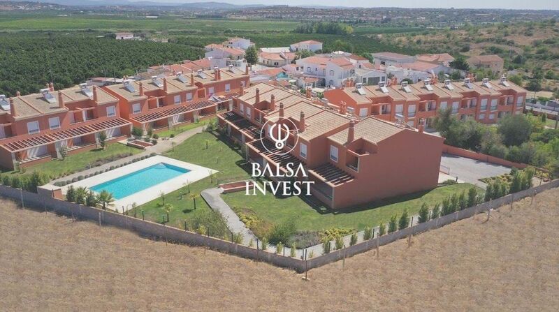 House Semidetached V3 Alcantarilha Silves - garden, double glazing, automatic gate, terrace, solar panels, swimming pool, store room, garage, magnificent view