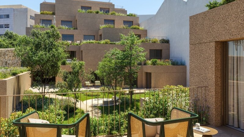 Apartamento T3+1 com terraços junto à Quinta do Covelo no Porto