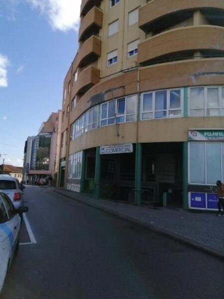 Shop in the center Gondomar - easy access