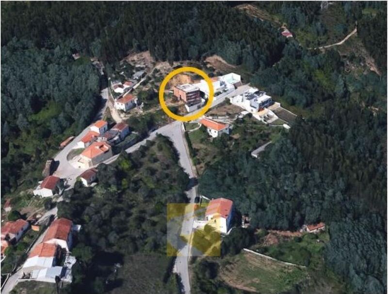 Venda Moradia V5 em construção Torres do Mondego Coimbra - varandas, piscina, garagem
