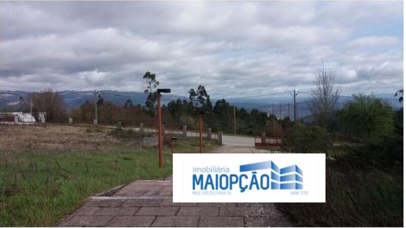 Warehouse Industrial with 1385sqm Oliveira de Frades - storage room, toilet, porch