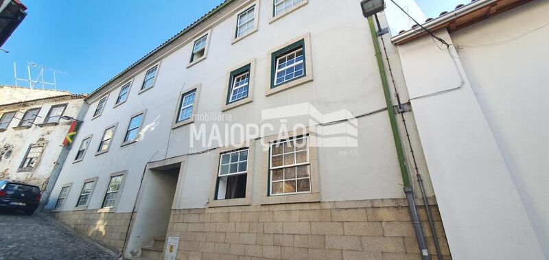 Apartamento T3 bem localizado Bragança