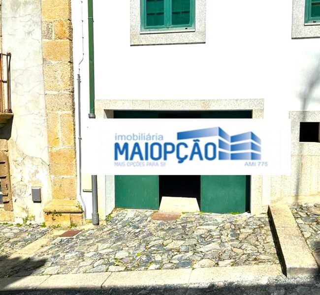 Lugar de garagem no centro Bragança