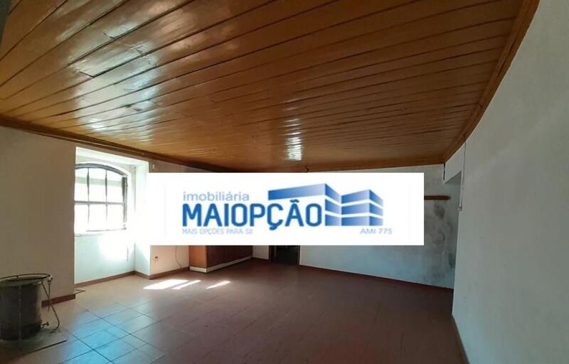 Casa/Vivenda V3 para renovação Sátão