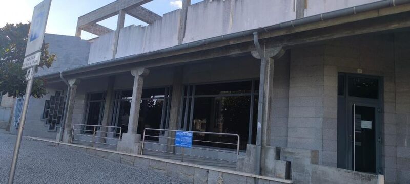 Building Urban in good condition Aguiar da Beira - easy access