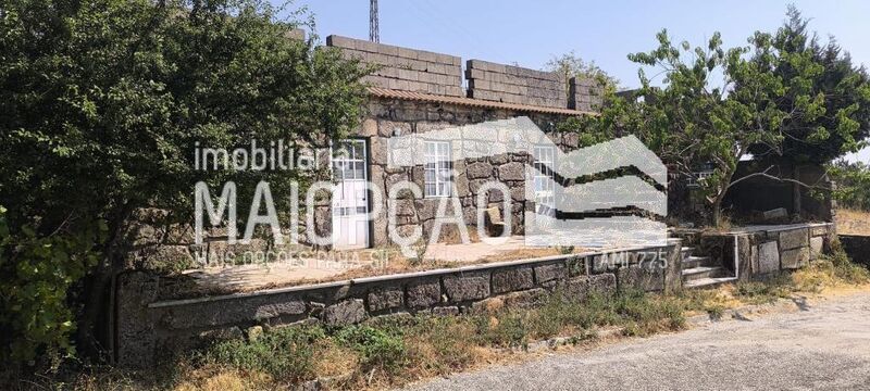Plot with 565sqm Guarda - easy access
