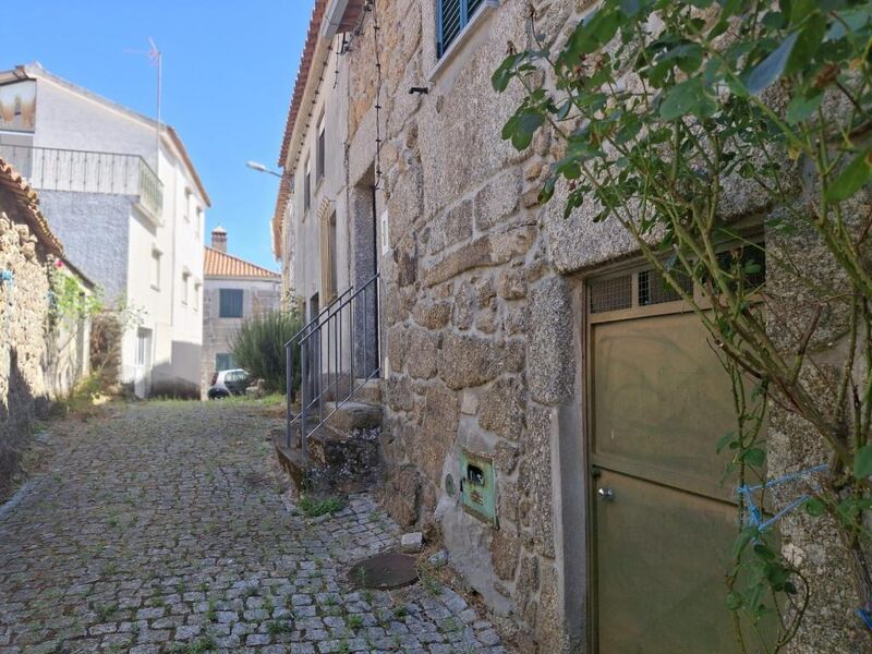 жилой дом V1 Terras de Massueime Pinhel - гараж