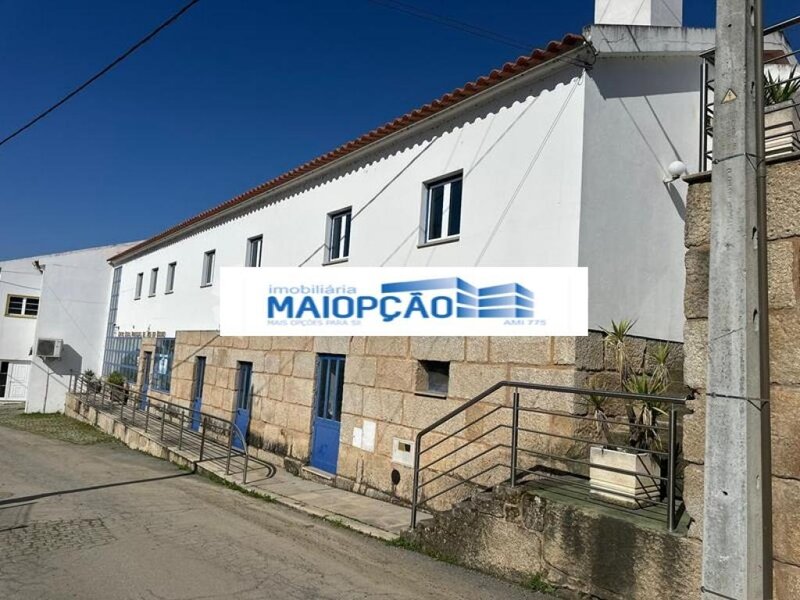 Prédio Antigo Vila Nova de Foz Côa