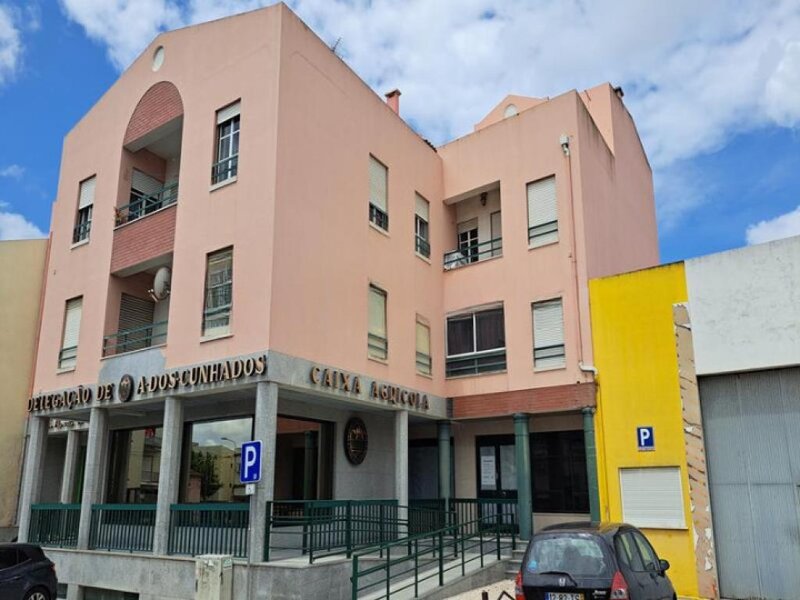 Loja em bom estado Torres Vedras
