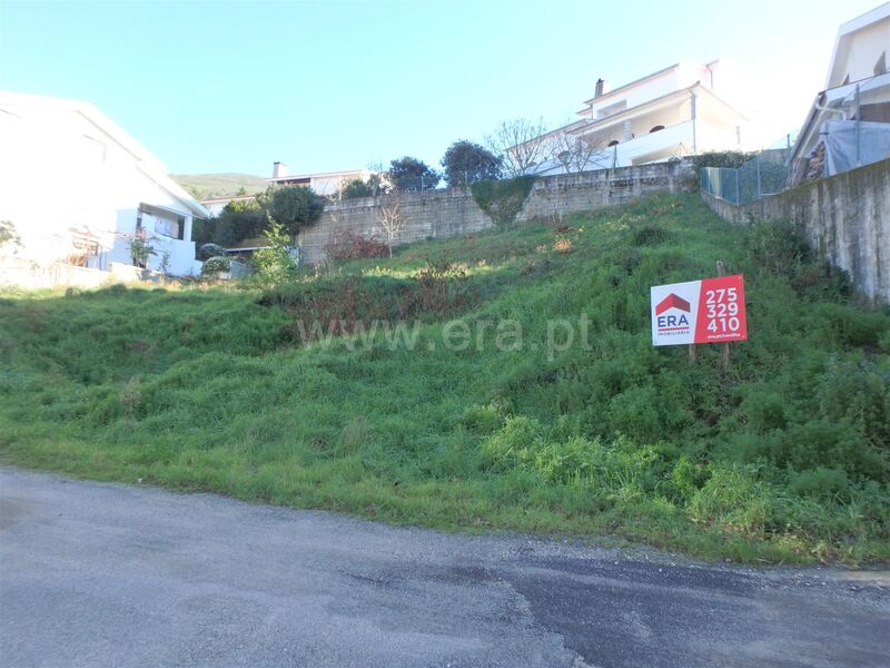 Land with 700sqm Seia - construction viability