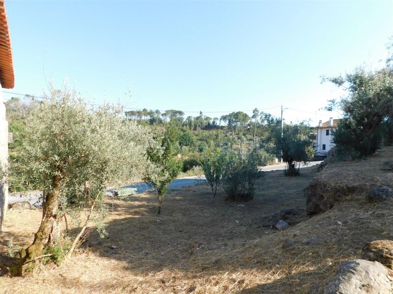 Land with 678sqm Paranhos Seia - easy access