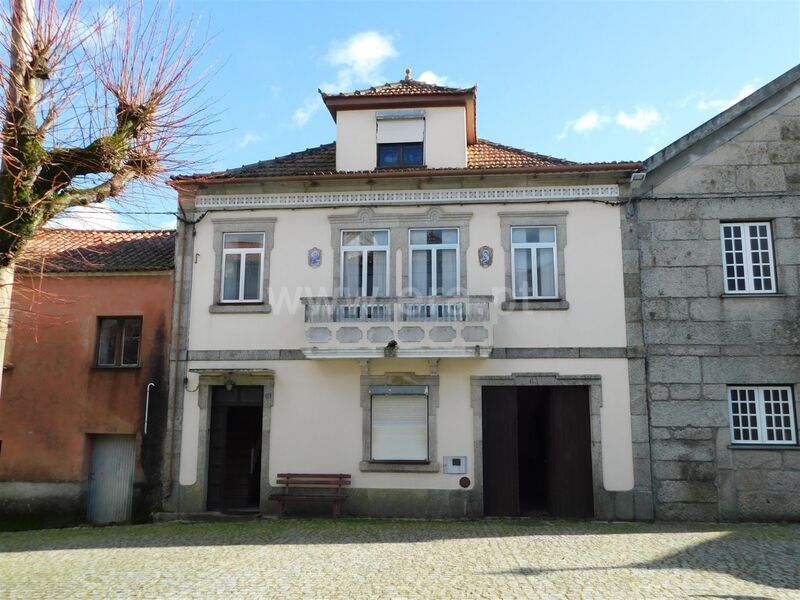 Casa/Vivenda V5 Tourais Seia - jardins